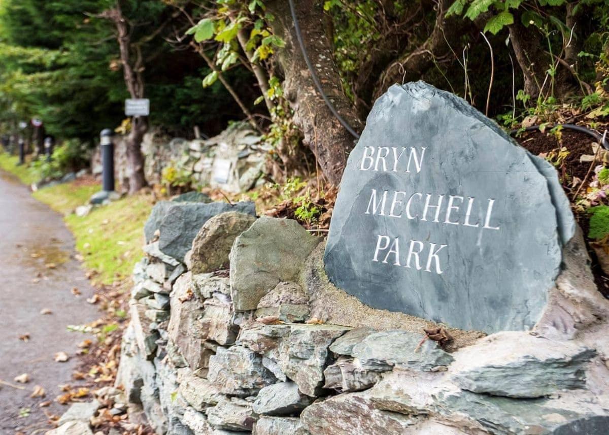 Hotel Bryn Mechell Llanfechell Exterior foto
